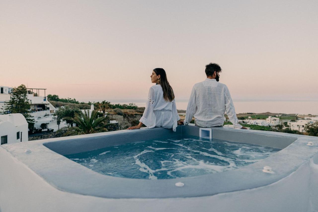 Sando Traditional Cave Villas With Jacuzzi And Sea View Vourvoúlos Eksteriør bilde